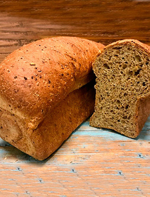 Afbeelding van Shape heel volkorentarwegerstbrood met een laag koolhydraatgehalte, zaden, soja, zonnebloempitten